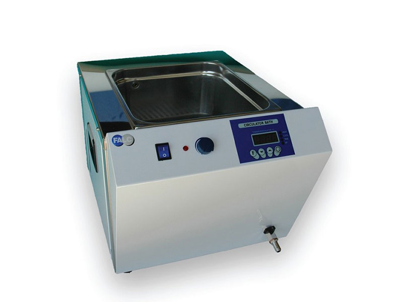 Gekoeld waterbad met Peltiertechnologie